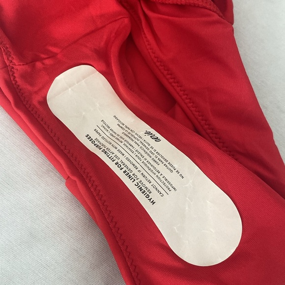 BNWOT Aerie High Rise Swim Bottoms Size Small Red - Picture 4 of 4